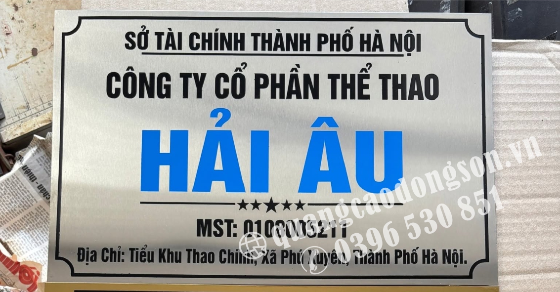 Biển trụ sở công ty inox bạc ăn mòn theo yêu cầu, thi công toàn quốc