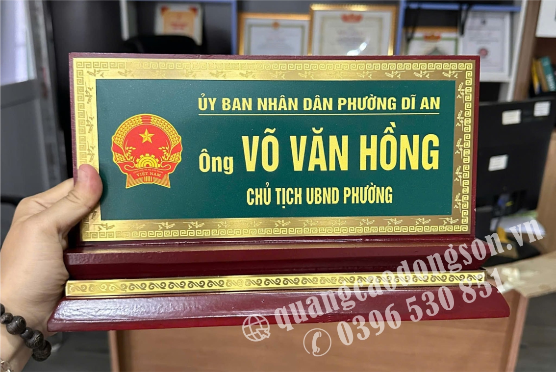Biển chức danh Công an bằng đồng cao cấp gia công theo yêu cầu