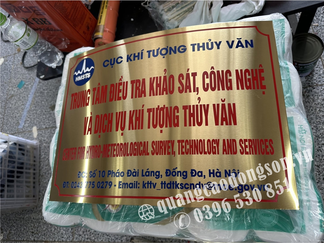 Biển công ty inox vàng cao cấp thiết kế theo yêu cầu tại Hà Nội