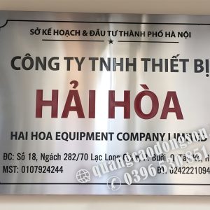 Biển công ty inox xước bạc thiết kế hiện đại, gia công CNC và laser chính xác. Phù hợp lắp đặt tại văn phòng, tòa nhà, showroom, khách sạn và doanh nghiệp với độ bền cao, chống gỉ và sang trọng.