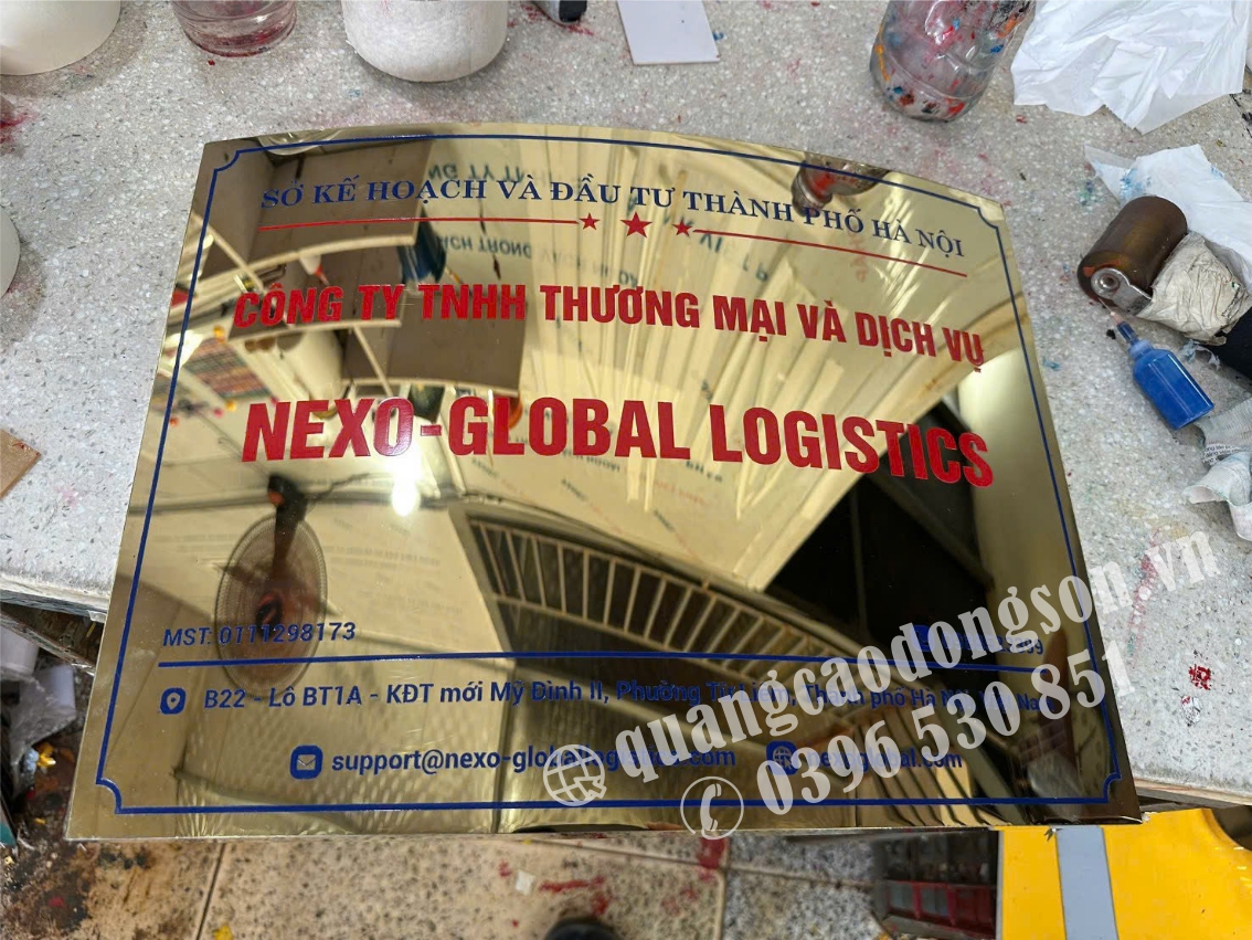 Biển logo công ty bằng đồng đẹp, sản xuất trực tiếp tại xưởng