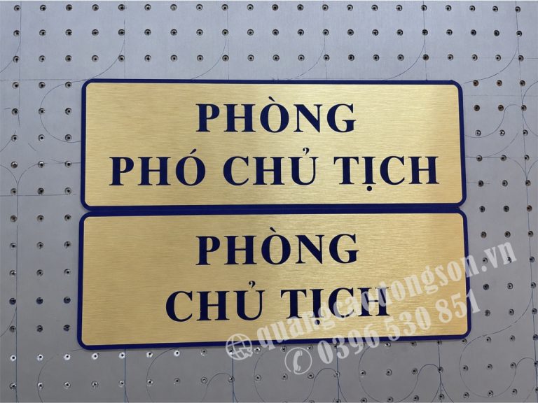 Biển phòng làm việc được thiết kế theo yêu cầu với chất liệu mica, inox, nhôm và đồng cao cấp. Phù hợp lắp đặt cho văn phòng, công ty, cơ quan, bệnh viện, trường học, khách sạn và tòa nhà.