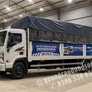 Decal dán ô tô tải tại Hà Nội được thiết kế và thi công theo yêu cầu với chất liệu decal cao cấp, in UV và cán bảo vệ bền màu. Phù hợp dán xe tải, xe vận chuyển, xe giao hàng, xe doanh nghiệp và xe quảng cáo, giúp tăng nhận diện thương hiệu và bảo vệ bề mặt sơn xe.