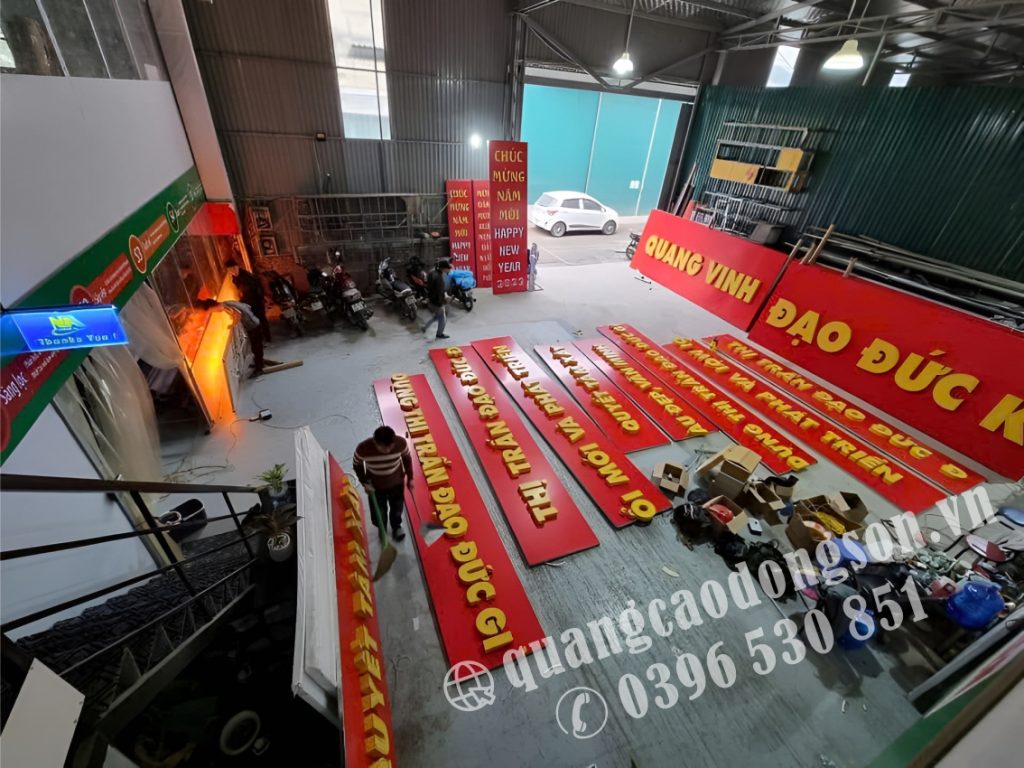 Dịch vụ in trên mọi chất liệu tại Hà Nội với công nghệ in UV, in kỹ thuật số và in chuyển nhiệt hiện đại. Nhận in trên mica, inox, nhôm, đồng, kính, gỗ, formex, PVC, decal, bạt Hiflex, PP, canvas, da, nhựa, kim loại và nhiều vật liệu khác theo yêu cầu, chất lượng cao, giá xưởng và giao hàng nhanh.